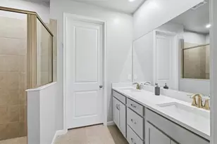 20411 Symphony Pl, Venice, FL 34293 - Photo 23