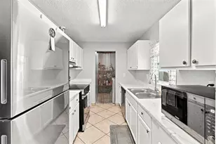 18186 Iris Rd, Fort Myers, FL 33967 - Photo 13
