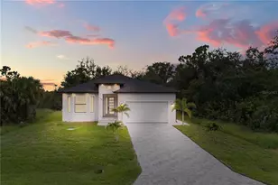 139 Sunset Rd, Rotonda West, FL 33947 - Photo 1