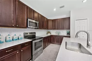 93 Mark Twain Ln, Rotonda West, FL 33947 - Photo 17