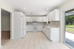 267 Annapolis Ln, Rotonda West, FL 33947 - Photo 17
