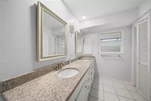 49 Sandstone Cir, Venice, FL 34293 - Photo 17