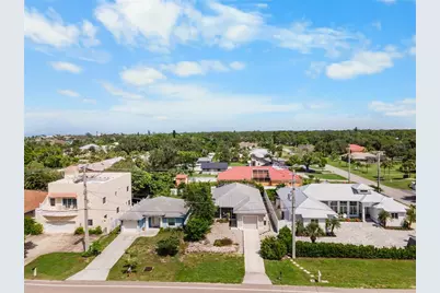 1806 Manasota Beach Road, Englewood, FL 34223 - Photo 33