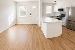 9030 Blind Pass Rd, Saint Petersburg, FL 33706 - Photo 5