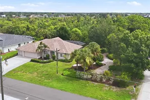 162 Medalist Rd, Rotonda West, FL 33947 - Photo 37