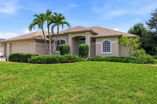162 Medalist Rd, Rotonda West, FL 33947 - Photo 9