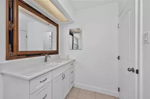 200 S Oxford Dr, Englewood, FL 34223 - Photo 41