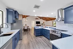 18 Pebble Beach Rd, Rotonda West, FL 33947 - Photo 15