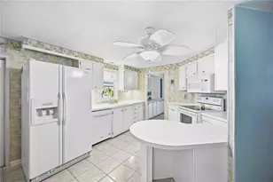 16 N Granada Plaza, Englewood, FL 34223 - Photo 13