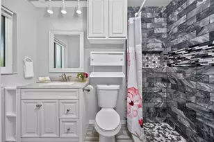 559 Mt Vernon Dr, Venice, FL 34293 - Photo 27
