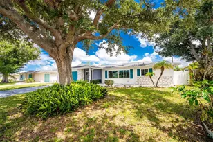 559 Mt Vernon Dr, Venice, FL 34293 - Photo 11