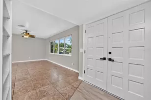 559 Mt Vernon Dr, Venice, FL 34293 - Photo 15