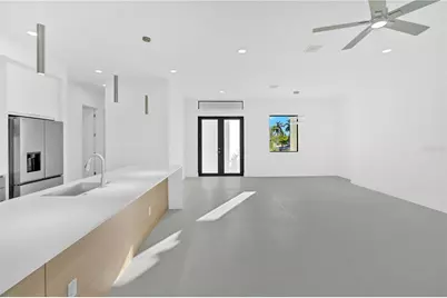 10065 Memphis Street, Port Charlotte, FL 33981 - Photo 11