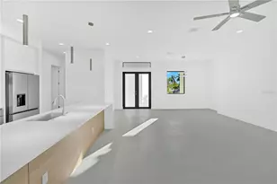 10065 Memphis St, Port Charlotte, FL 33981 - Photo 11