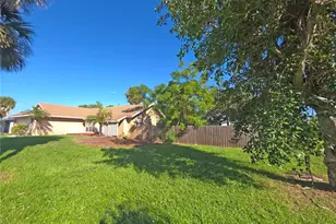 700 S Venice Blvd, Venice, FL 34293 - Photo 27