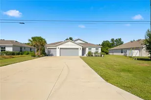 403 Seasons Dr, Punta Gorda, FL 33983 - Photo 3