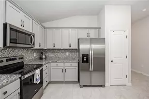 403 Seasons Dr, Punta Gorda, FL 33983 - Photo 9