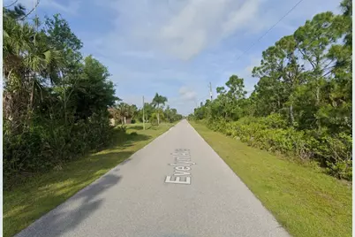 12475 Evelyn Avenue, Port Charlotte, FL 33981 - Photo 5