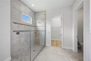 23781 Waverly Cir, Venice, FL 34293 - Photo 27