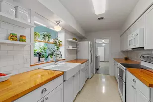 1690 Edith Ave, Englewood, FL 34223 - Photo 9