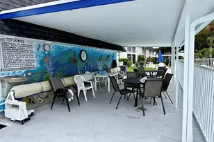 105 47th Ave Dr W, Bradenton, FL 34207 - Photo 9