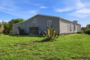 806 Newbury Ct, Englewood, FL 34223 - Photo 33