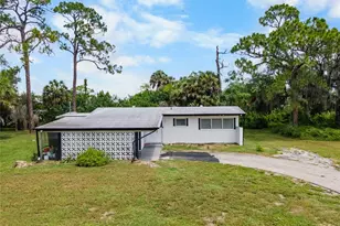 340 Timbruce Ln NW, Port Charlotte, FL 33952 - Photo 27