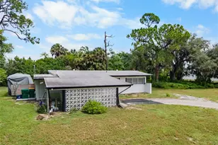 340 Timbruce Ln NW, Port Charlotte, FL 33952 - Photo 21