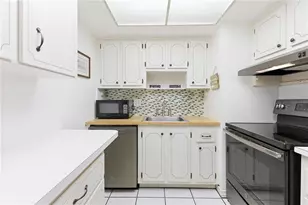 72 Boundary Blvd, Rotonda West, FL 33947 - Photo 11