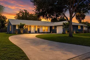 286 Mt Vernon Dr, Venice, FL 34293 - Photo 1