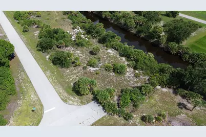 7838 St Regis Circle, Port Charlotte, FL 33981 - Photo 11