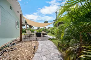 1280 Holiday Dr, Englewood, FL 34223 - Photo 33