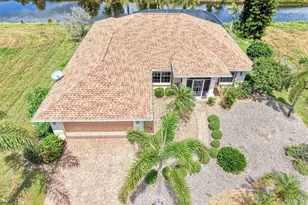 25 Tournament Rd, Rotonda West, FL 33947 - Photo 5