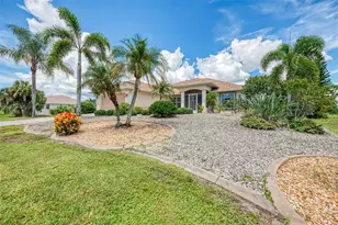 25 Tournament Rd, Rotonda West, FL 33947 - Photo 3