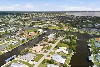 136 Sinclair Street SE, Port Charlotte, FL 33952 - Photo 13