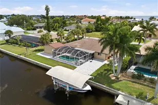 136 Sinclair St SE, Port Charlotte, FL 33952 - Photo 13