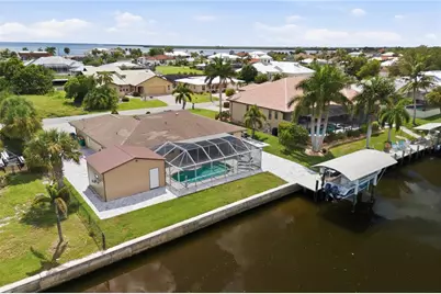 136 Sinclair Street SE, Port Charlotte, FL 33952 - Photo 15
