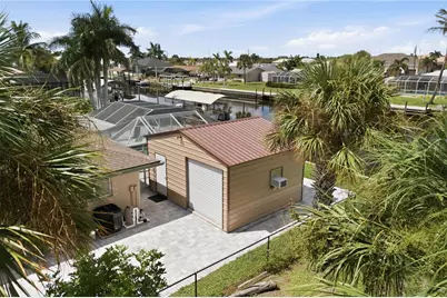 136 Sinclair Street SE, Port Charlotte, FL 33952 - Photo 19