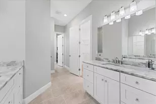 9201 Lake Dr, Englewood, FL 34224 - Photo 23