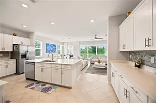 19110 Moscato Ct, Venice, FL 34293 - Photo 9