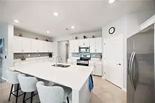 19110 Moscato Ct, Venice, FL 34293 - Photo 13