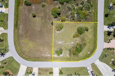 9339 Rosebud Circle, Port Charlotte, FL 33981 - Photo 7