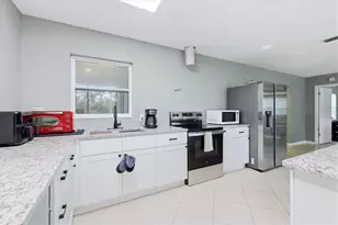 15231 Chamberlain Blvd, Port Charlotte, FL 33953 - Photo 13