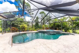 1087 Bay Harbor Dr, Englewood, FL 34224 - Photo 3