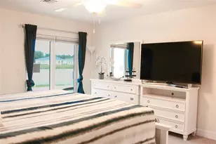 206 Antilla Dr, Rotonda West, FL 33947 - Photo 17
