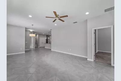 12099 Firewheel Place, Venice, FL 34293 - Photo 11