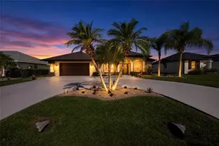 35 Long Meadow Ct, Rotonda West, FL 33947 - Photo 1