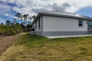 1222 Underhill Cir, Port Charlotte, FL 33953 - Photo 7