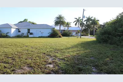 204 Antilla Drive, Rotonda West, FL 33947 - Photo 3