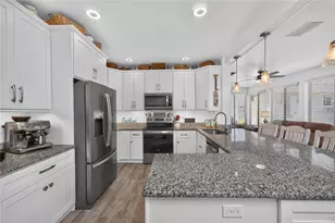 2041 S Pine St, Englewood, FL 34224 - Photo 9